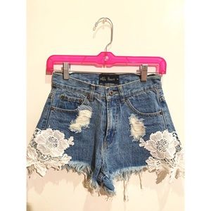 Born To Be Chic | denim shorts